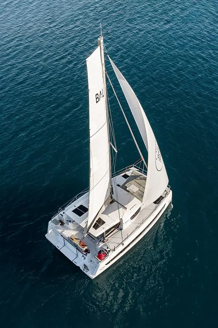 Bali Catsmart in Sardinia / Golfo Aranci / Mare Fun Charter & Marina - Photo 5