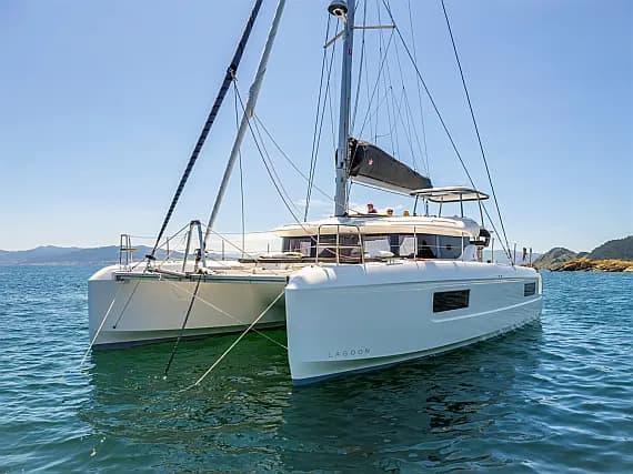 Lagoon 43 in Sardinia / Portisco / Cala dei Sardi - Photo 1