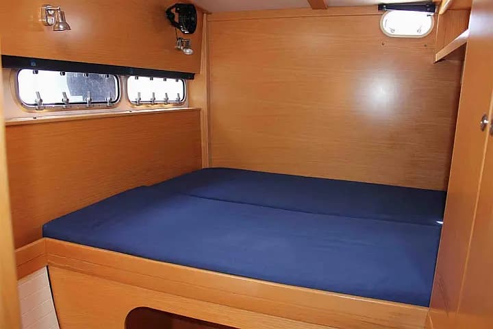 Nautitech 441 in Athens / Alimos Marina - Photo 3