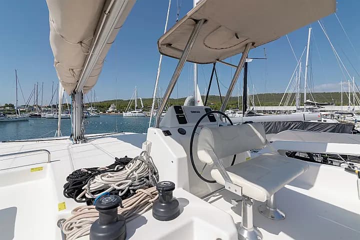 Dufour Catamaran 48 in Kaštel Gomilica / Marina Kaštela - Photo 5