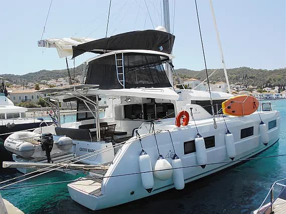 Lagoon 46 in Athens / Alimos Marina - image 1