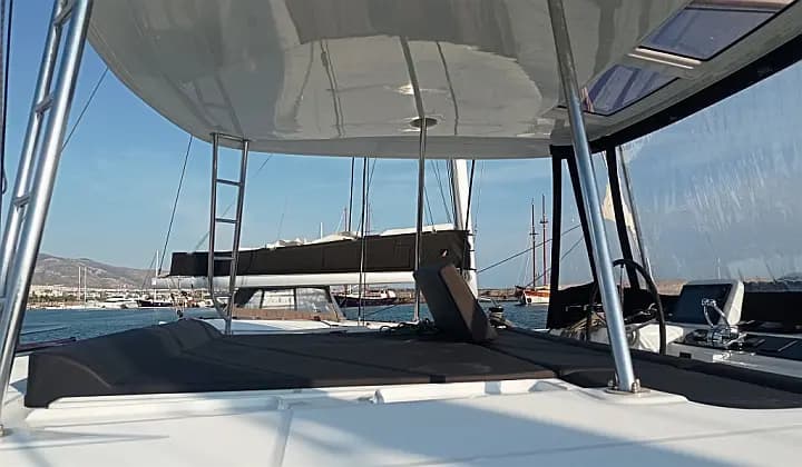 Lagoon 46 in Athens / Alimos Marina - Photo 3