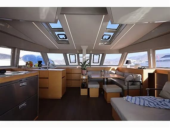 Nautitech 46 Fly in Athens / Alimos Marina - Photo 2