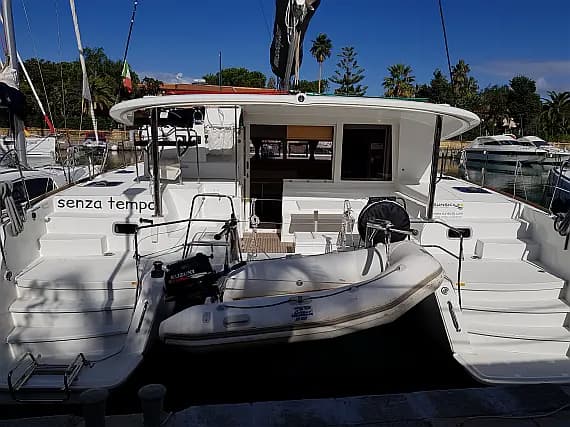 Lagoon 400 S2 in Sicily / Furnari / Marina Portorosa - Photo 1