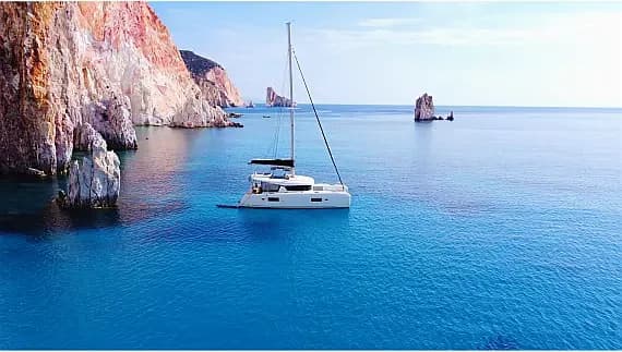 Lagoon 42 in Mykonos / Tourlos Marina - Photo 1