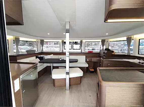 Lagoon 42 in Mykonos / Tourlos Marina - Photo 2