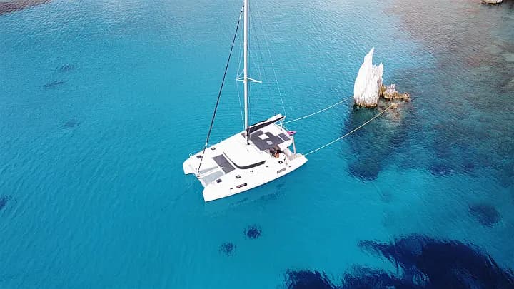 Lagoon 42 in Mykonos / Tourlos Marina - Photo 5