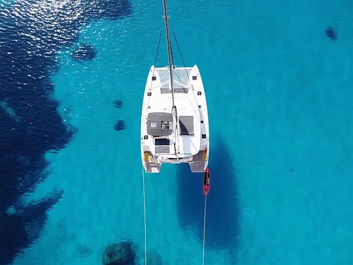 Lagoon 42 in Mykonos / Tourlos Marina - Photo 5