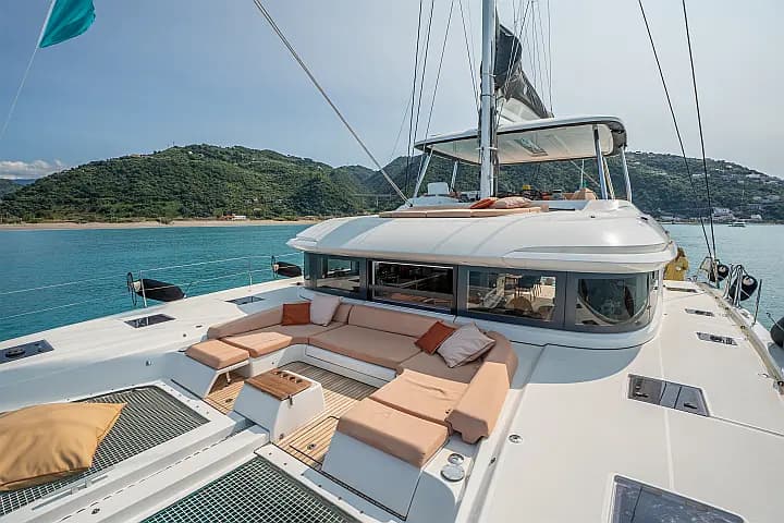 Lagoon 55 in Sicily / Capo d'Orlando Marina - Photo 3
