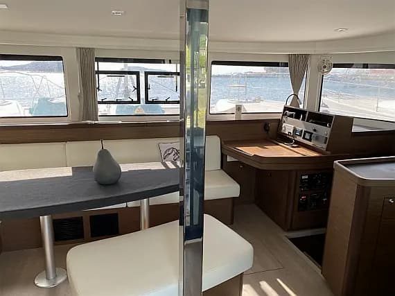 Lagoon 42 in Skiathos - Photo 2