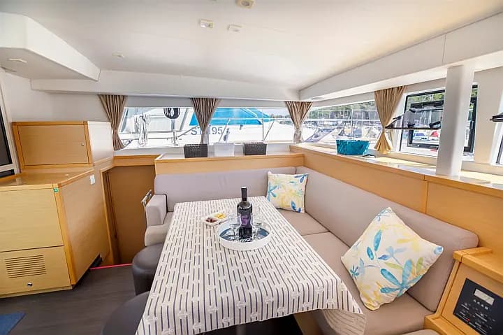 Lagoon 400 S2 in Split / ACI Marina Split - Photo 4