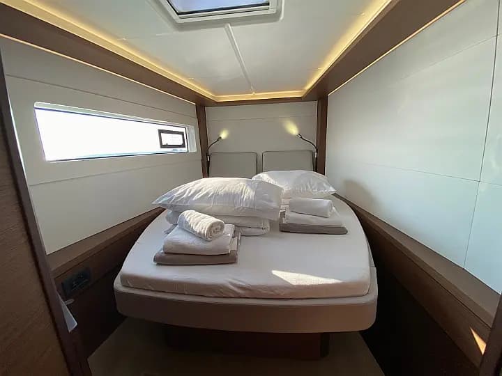 Lagoon 46 in Kaštel Gomilica / Marina Kaštela - Photo 5