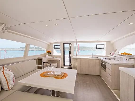 Leopard 40 in Sicily / Furnari / Marina Portorosa - Photo 2