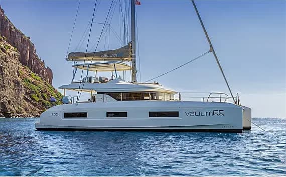 Lagoon 55 in Nea Peramos - Attica / Nea Peramos - Photo 1