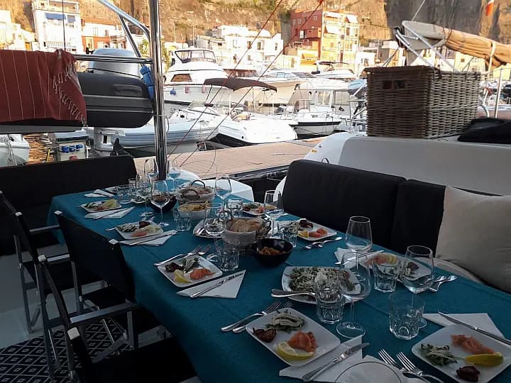 Lagoon 50 in Sicily / Capo d'Orlando Marina - Photo 5