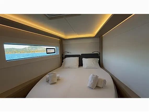 Lagoon 46 in Grimaud / Port Grimaud - Photo 2