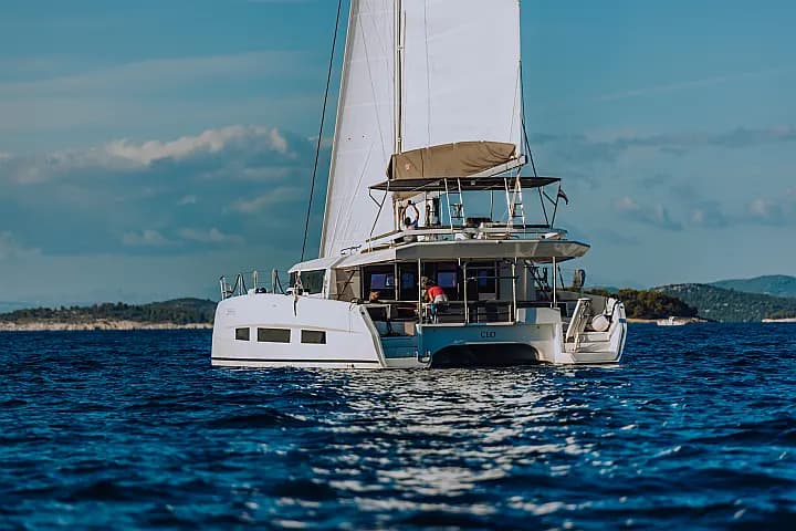 Dufour Catamaran 48 in Primošten / Marina Kremik - Photo 5