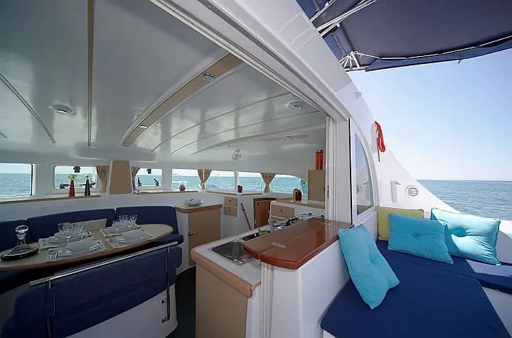Lagoon 380 S2 in Papeete, Tahiti / Papeete - Photo 3
