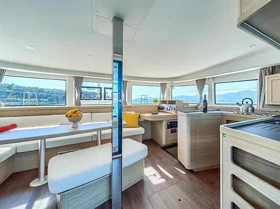 Lagoon 42 in ТОВА Е ГРЕШНО,   НО НЕМОГА ДА ГО ИЗТРИЯ - Photo 2
