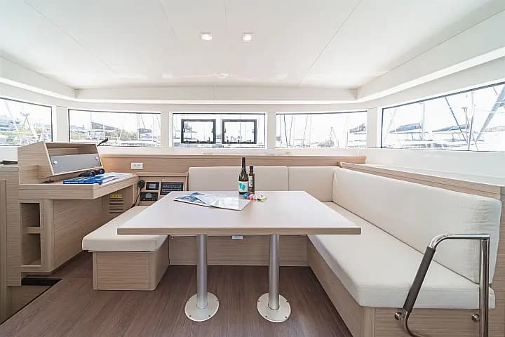 Lagoon 40 in Rhodes New Marina - Photo 4