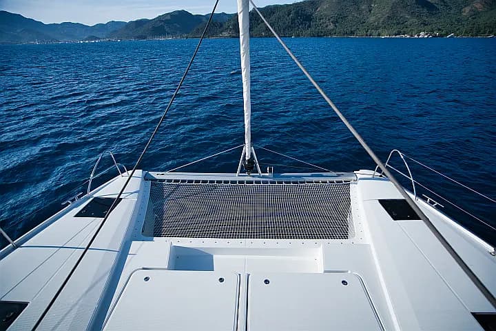 Astréa 42 in Marmaris Yacht Marina - Photo 4