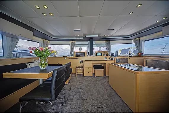 Lagoon 560 S2 in Athens / Alimos Marina - Photo 3