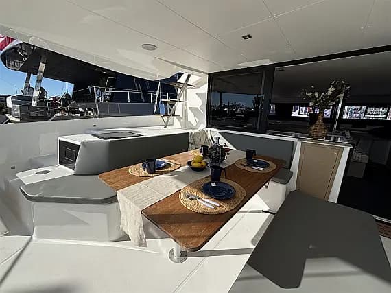 Dufour 48 Cat in Ibiza / Sant Antoni de Portmany Port - Photo 2