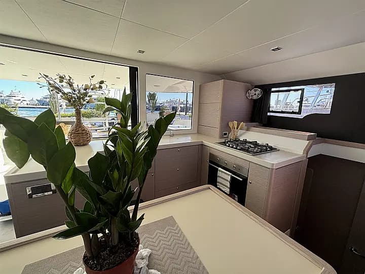 Dufour 48 Cat in Ibiza / Sant Antoni de Portmany Port - Photo 3