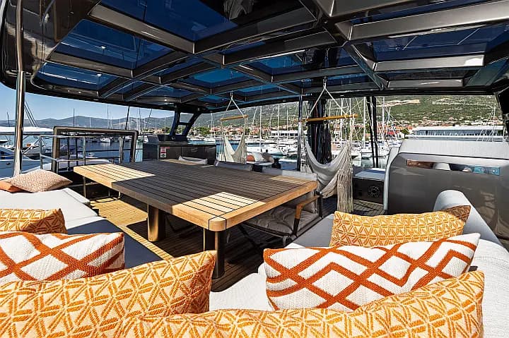 Sunreef 60 in Kaštel Gomilica / Marina Kaštela - Photo 4