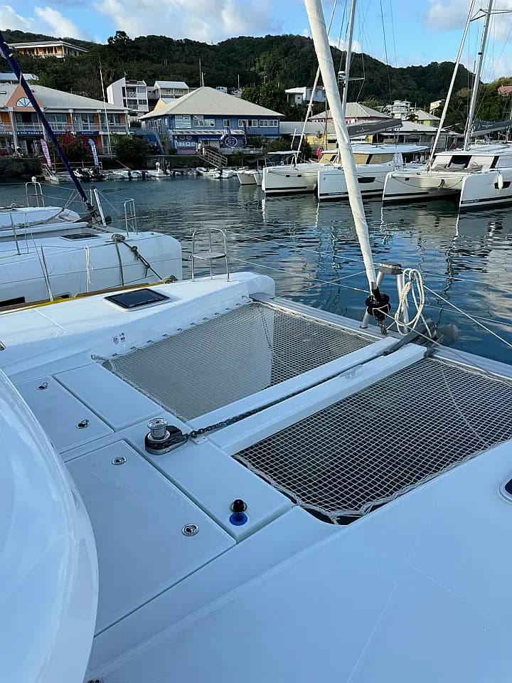 Lagoon 40 in Martinique / Le Marin - Photo 4