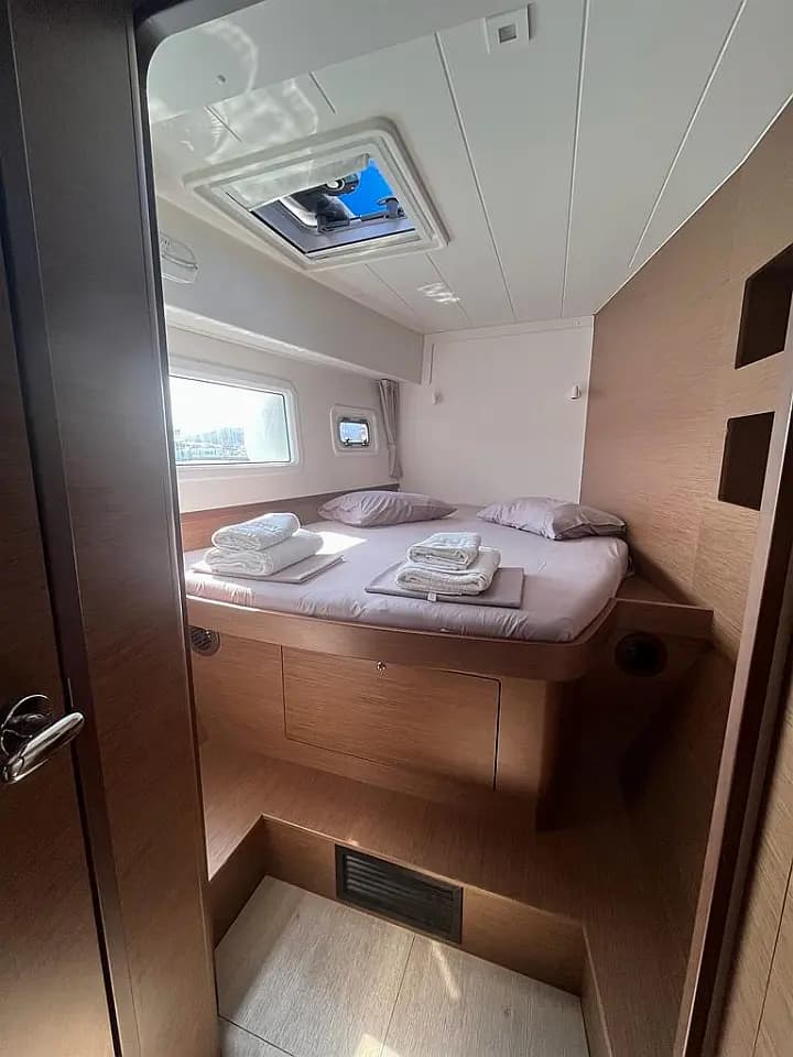 Lagoon 42 in Lefkada / Port of Lefkas - Photo 4