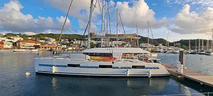 Lagoon 620 in Eden Island / Mahe, Victoria / Eden Island Marina - Photo 5