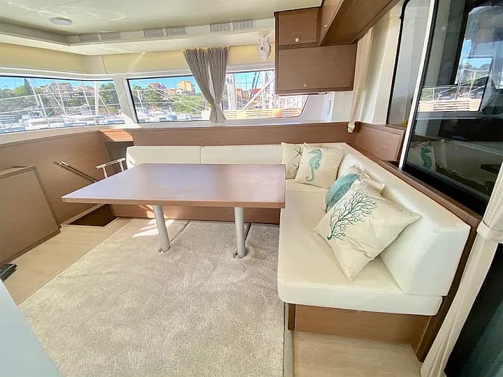 Lagoon 52F in Šibenik / D-Marin Marina Mandalina - Photo 3