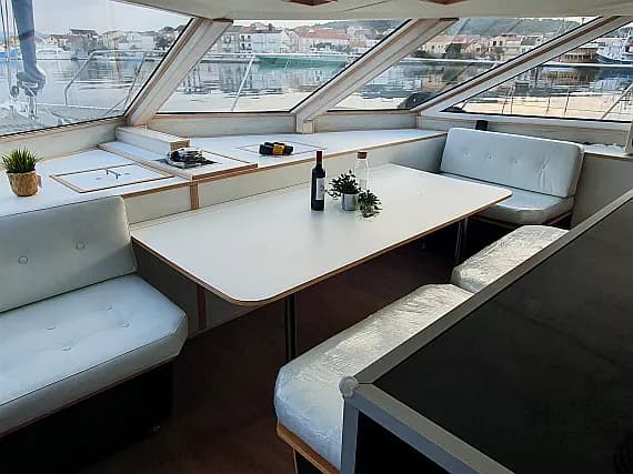 Catamaran in Trogir / SCT Marina Trogir - Photo 2