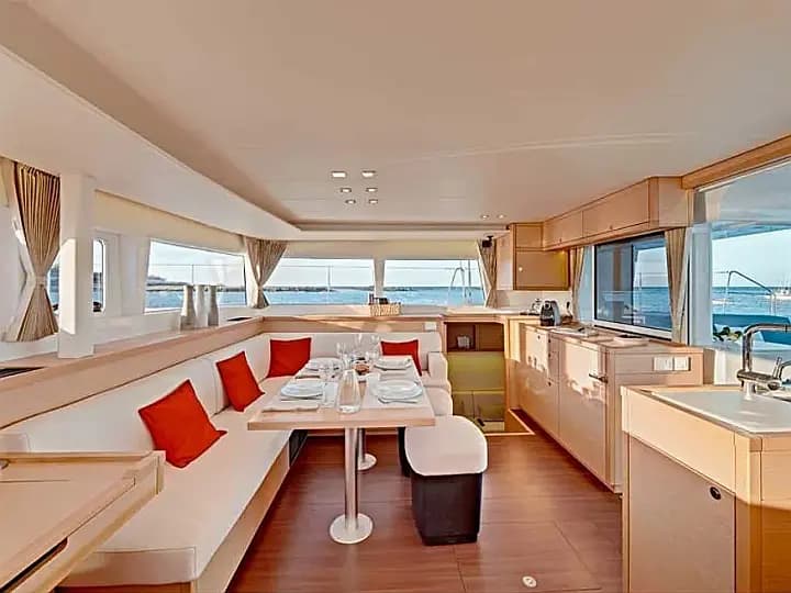Lagoon 450 Sport in Eden Island / Mahe, Victoria / Eden Island Marina - Photo 5