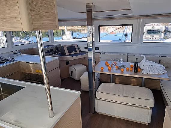 Lagoon 46 in Dubrovnik / Marina Frapa Dubrovnik - Photo 3