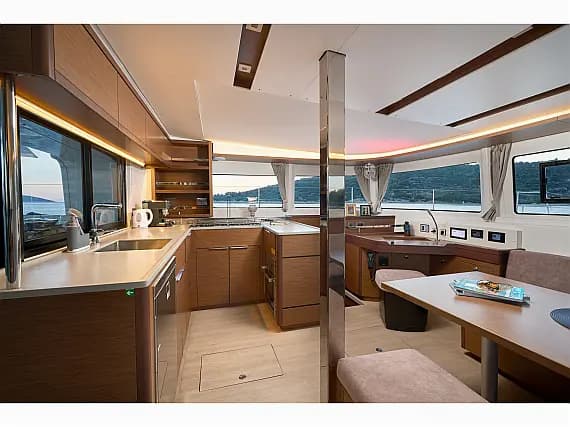 Lagoon 46 in Trogir / SCT Marina Trogir - Photo 2