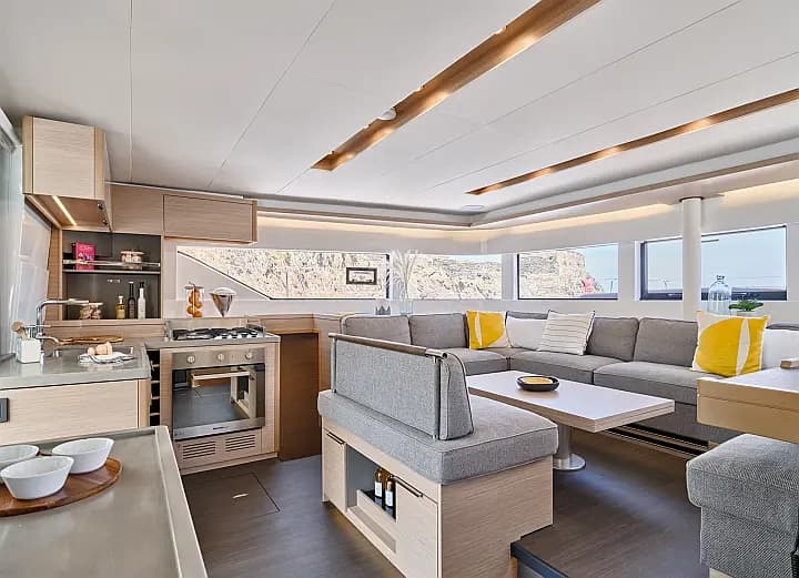Lagoon 51 in Porto Cheli - Photo 3