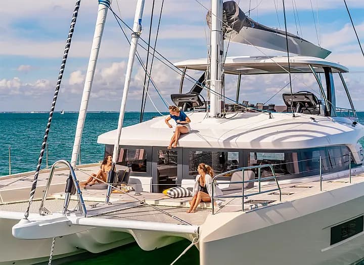 Lagoon Sixty 5 in Salerno / Marina d'Arechi - Photo 4