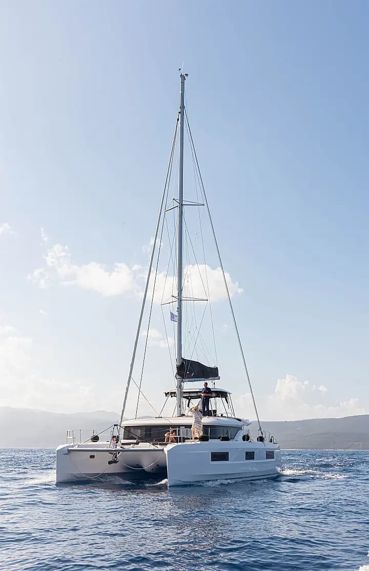Lagoon 46 in Lefkada / Port of Lefkas - Photo 5