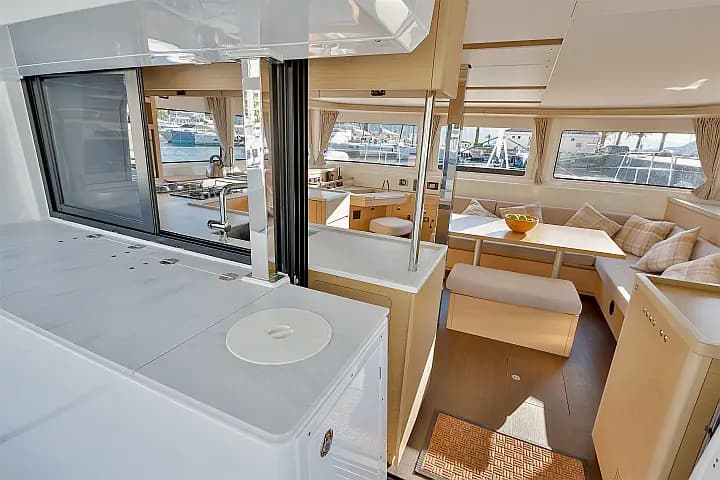 Lagoon 46 in Tivat / Porto Montenegro - Photo 4