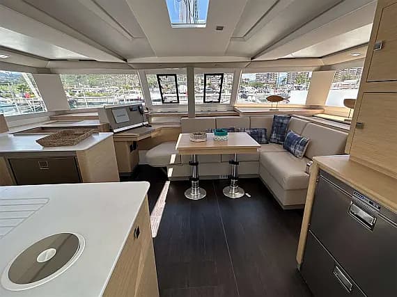 Astréa 42 in Salerno / Marina d'Arechi - Photo 2