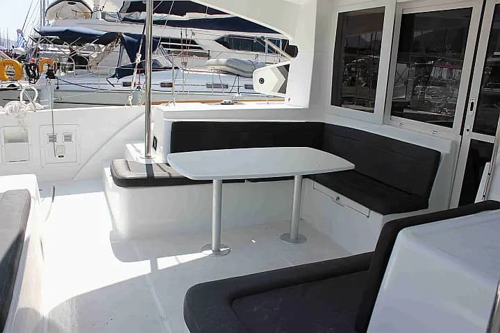 Lagoon 40 in Athens / Alimos Marina - Photo 5