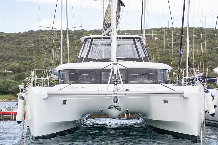 Lagoon 46 in Sardinia / Portisco / Cala dei Sardi - Photo 4
