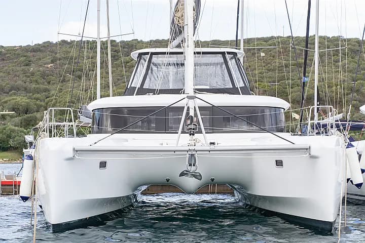 Lagoon 46 in Sardinia / Portisco / Cala dei Sardi - Photo 5