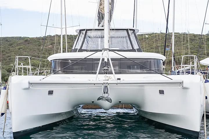 Lagoon 46 in Sardinia / Portisco / Cala dei Sardi - Photo 5