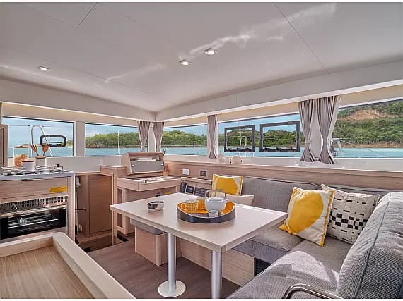 Lagoon 40 in Kaštel Gomilica / Marina Kaštela - Photo 3