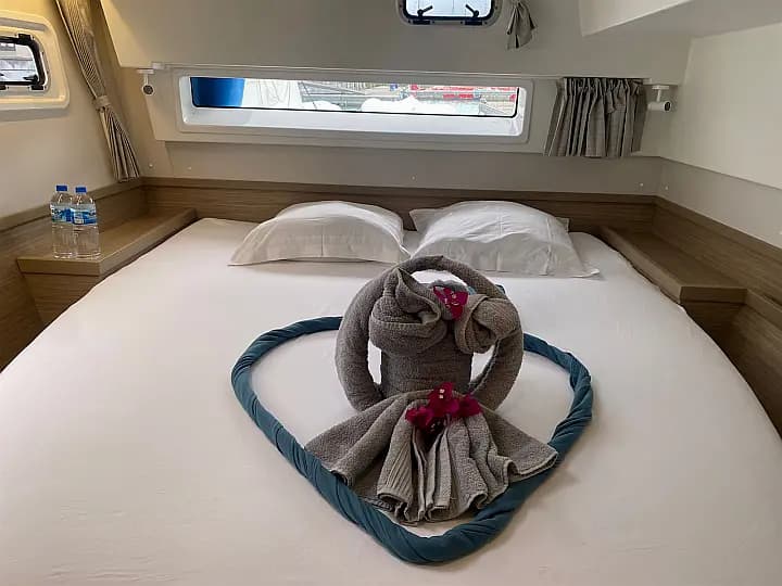 Lagoon 42 in Eden Island / Mahe, Victoria / Eden Island Marina - Photo 3