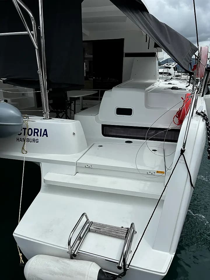 Lagoon 42 in Eden Island / Mahe, Victoria / Eden Island Marina - Photo 5