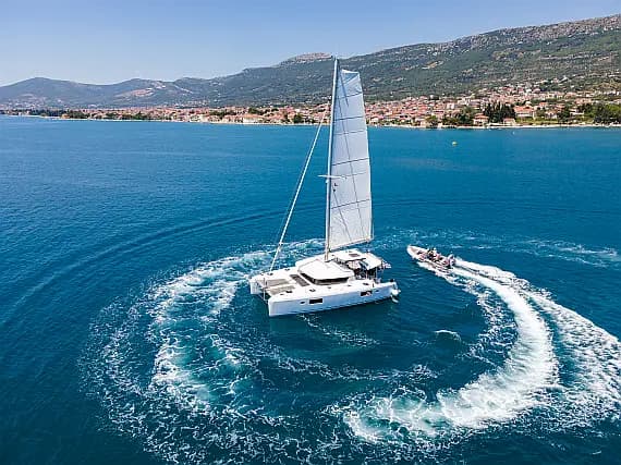 Lagoon 42 in Kaštel Gomilica / Marina Kaštela - Photo 1